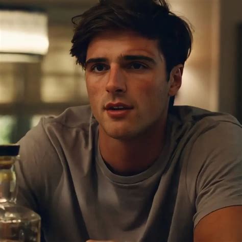 jacob elordi bisexual|Jacob Elordi Opens Up About Nate Jacobs Sexuality In Euphoria